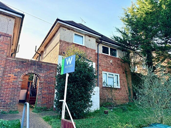 2 Bedroom Flat For Sale In Downland Drive, Hove, BN3