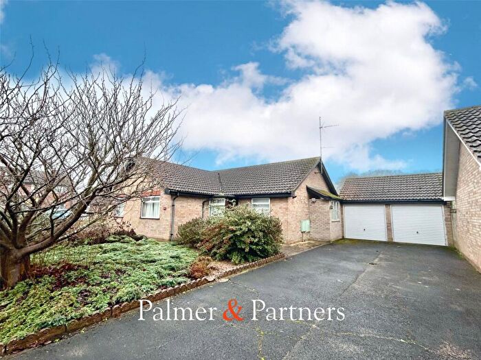 3 Bedroom Bungalow For Sale In Mandeville Way, Kirby Cross, Frinton-on-Sea, Essex, CO13