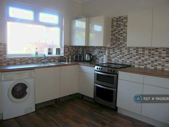 3 Bedroom Terraced House To Rent In Apley Road, Doncaster, DN1