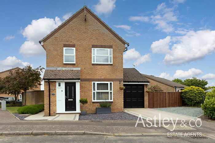 3 Bedroom Detached House For Sale In Fieldfare Close, Spixworth, Norwich, NR10