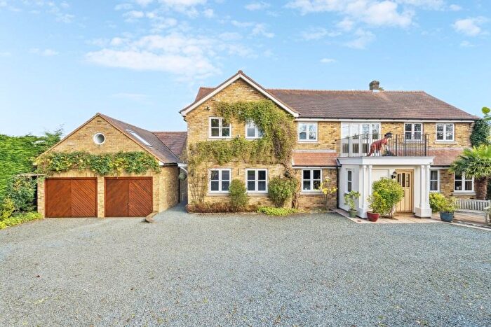 5 Bedroom Detached House For Sale In New Hatch, Green End Road, Radnage, High Wycombe, Buckinghamshire, HP14