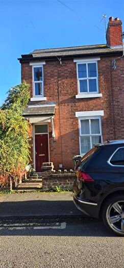5 Bedroom End Terrace House To Rent In Bernard Street, Walsall, WS1