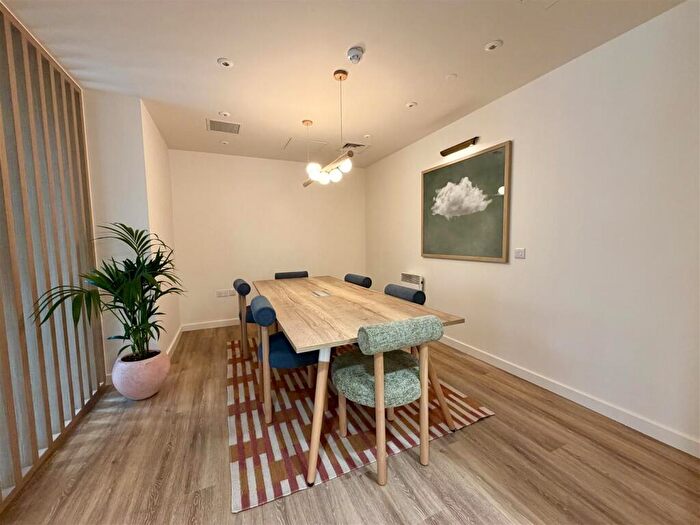1 Bedroom Apartment To Rent In Urban Study Tyne Bridge, NE1