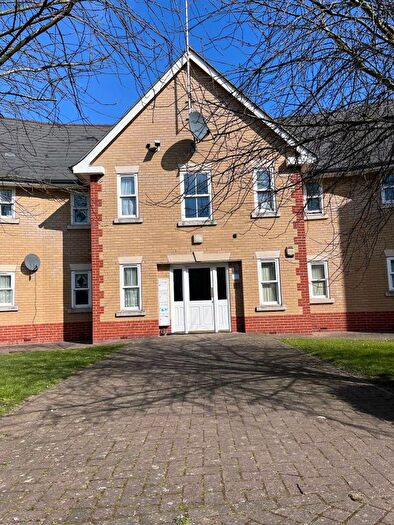 2 Bedroom Flat To Rent In Monarch Way, Ilford, IG2