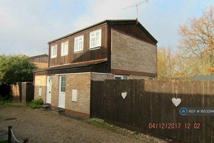 1 Bedroom Semi-Detached House To Rent In Brecon Close, Pitsea, Basildon, SS13