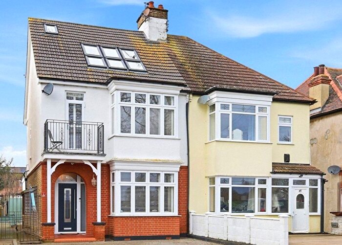 5 Bedroom Semi Detached House For Sale In Kensington Road, Southchurch Park Area, Essex, SS1