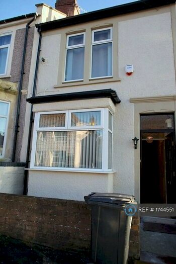 4 Bedroom Terraced House To Rent In Elmdale Road, Bedminster, Bristol, BS3