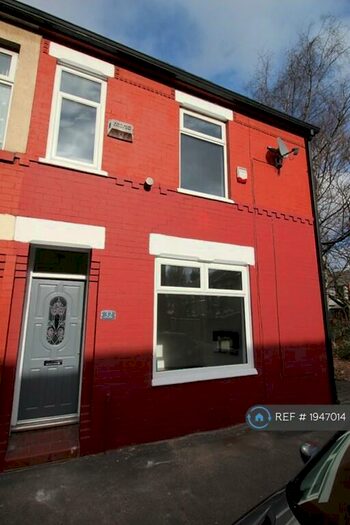 2 Bedroom Terraced House To Rent In Oswald Street, Stockport, SK5