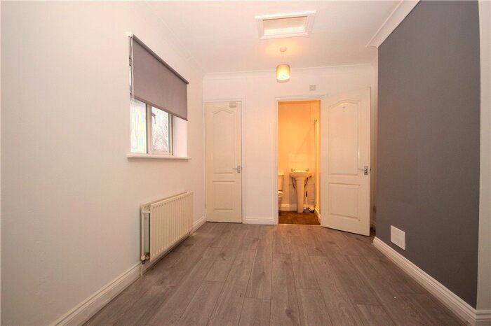 1 Bedroom Property To Rent In Brighton Road, Aldershot, Hampshire, GU12