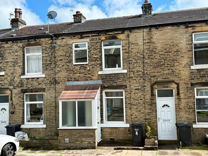 3 Bedroom Terraced House For Sale In Southfield Terrace, Hipperholme, Brighouse, Calderdale, HX3