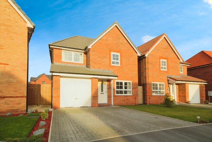 3 Bedroom Detached House To Rent In Blenheim Avenue, Brough, East Yorkshire, HU15