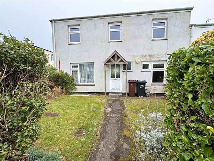 3 Bedroom Property For Sale In Tregundy Road, Perranporth, TR6