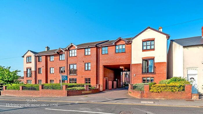 2 Bedroom Flat For Sale In Hednesford Road, Heath Hayes, Cannock, WS12