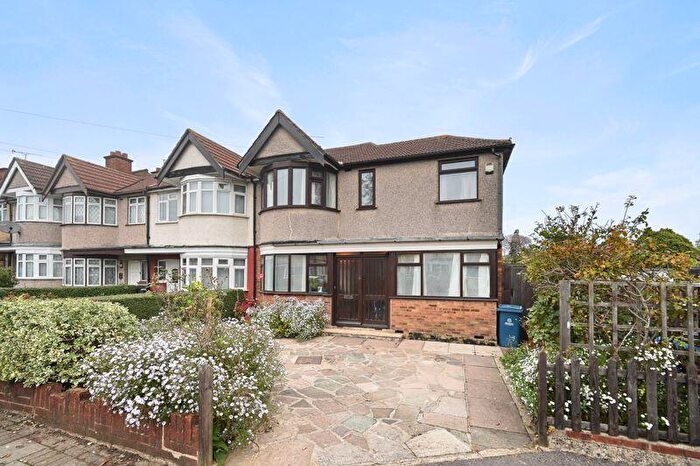 4 Bedroom End Of Terrace House For Sale In Lulworth Close, Harrow, HA2