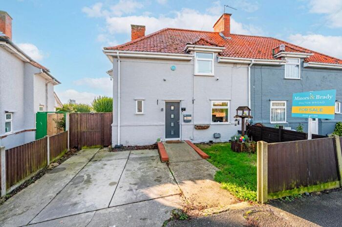 3 Bedroom Semi-Detached House For Sale In Halcyon Crescent, Lowestoft, NR32