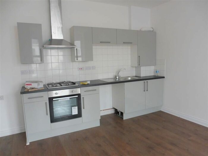 2 Bedroom Flat To Rent In Portswood Park, Portswood Road, Southampton, SO17