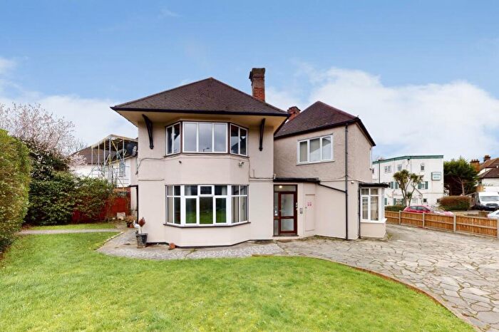 2 Bedroom Flat To Rent In Finchley Road, Golders Green, NW11