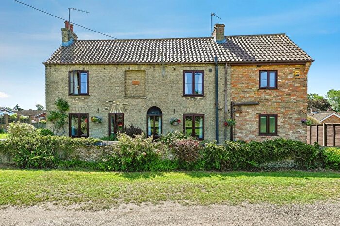 3 Bedroom Character Property For Sale In Howdale Road, Downham Market, PE38