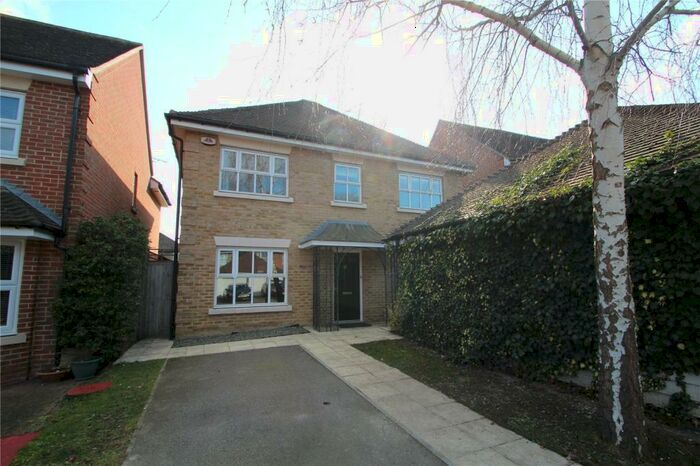 4 Bedroom Detached House To Rent In Blanchard Mews, Harold Wood, Romford, RM3