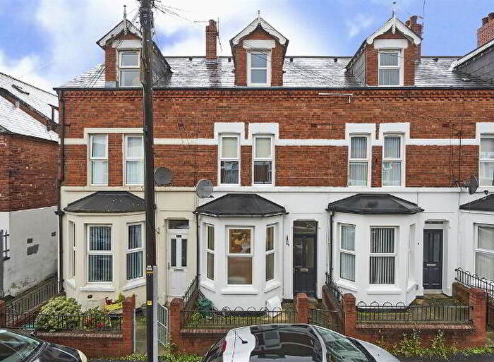 2 Bedroom Mid Terraced House For Sale In Cheviot Avenue, Belfast, BT4