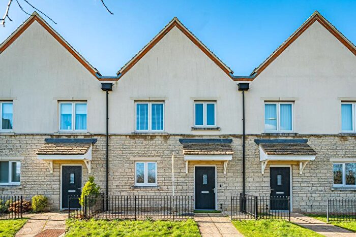 2 Bedroom Terraced House To Rent In Orchard Walk, Bicester, OX27
