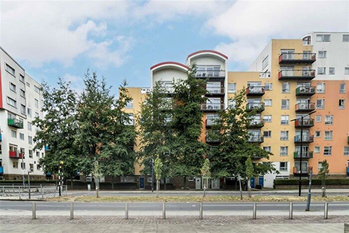 2 Bedroom Flat To Rent In Greenroof Way, London, SE10