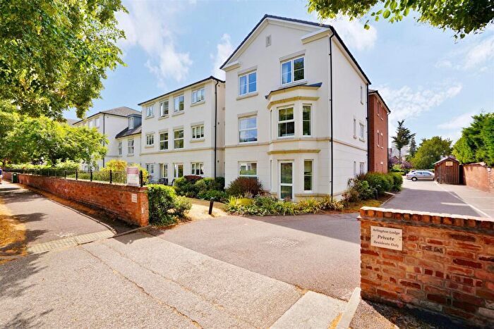 2 Bedroom Flat For Sale In Arlington Avenue, Leamington Spa, CV32