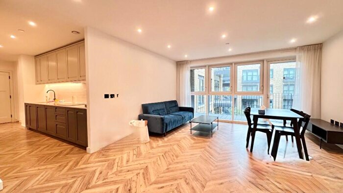 2 Bedroom Apartment To Rent In Heritage Walk, Kingston Upon Thames, Surrey, KT1