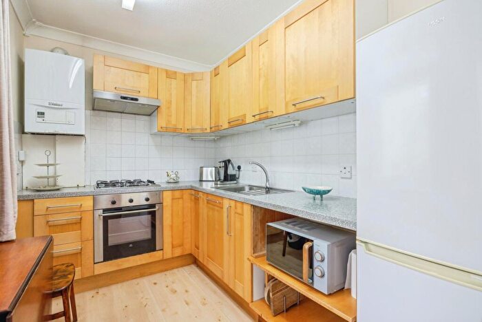 2 Bedroom Flat For Sale In Eskview Grove, Dalkeith, Midlothian, EH22