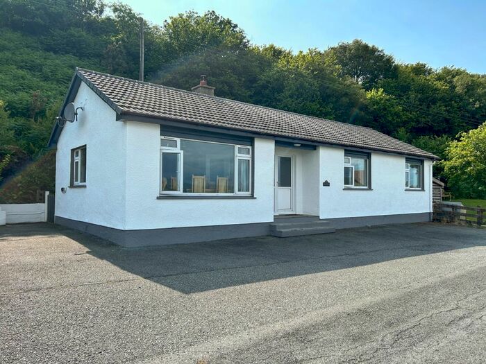 3 Bedroom Detached Bungalow For Sale In Gedintailor, Portree, IV51