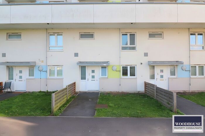 3 Bedroom Maisonette To Rent In Tuffnell Court, Coopers Walk, Cheshunt, EN8
