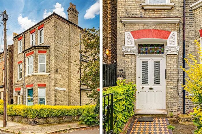 Studio To Rent In Bonham Road, London, SW2