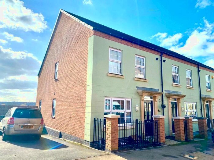 3 Bedroom End Of Terrace House To Rent In Tile Lane, Nuneaton, Warwickshire, CV10