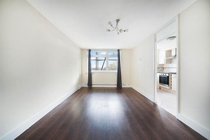 1 Bedroom Flat To Rent In Churchward House, Ivatt Place, London, W14