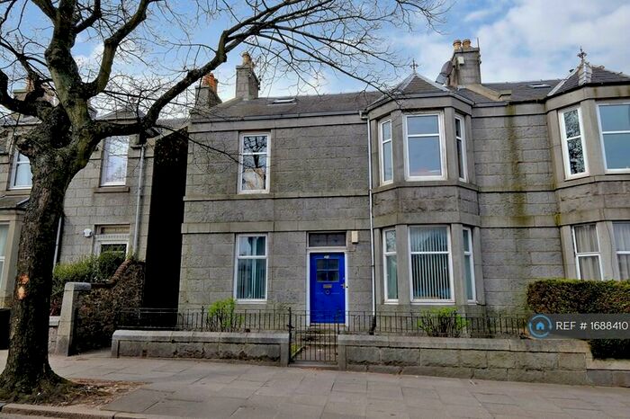 3 Bedroom Flat To Rent In King Street, Aberdeen, AB24