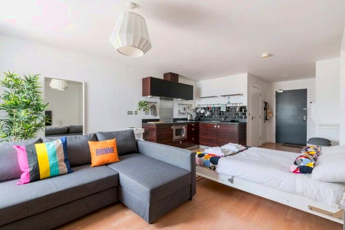 Studio To Rent In Sherborne Street, Birmingham, Birmingham, B16