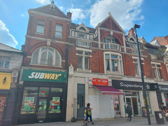 2 Bedroom Flat To Rent In High Street, NW10