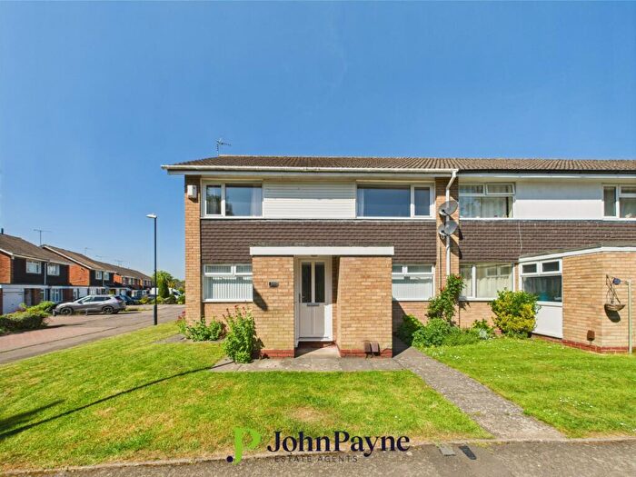 2 Bedroom Maisonette For Sale In Pilling Close, Walsgrave, Coventry, CV2