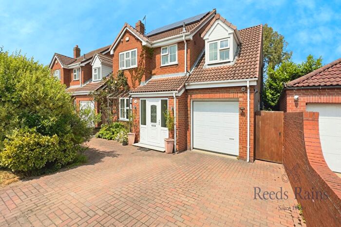 4 Bedroom Detached House For Sale In Field Lane, Thorpe Willoughby, Selby, North Yorkshire, YO8