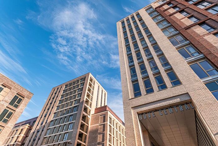 3 Bedroom Penthouse To Rent In Hove Central, Boulevard Place Hove, BN3