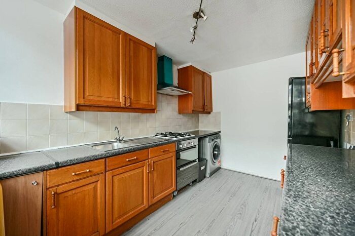 3 Bedroom End Of Terrace House To Rent In Nettlecombe Close, Belmont, Sutton, SM2