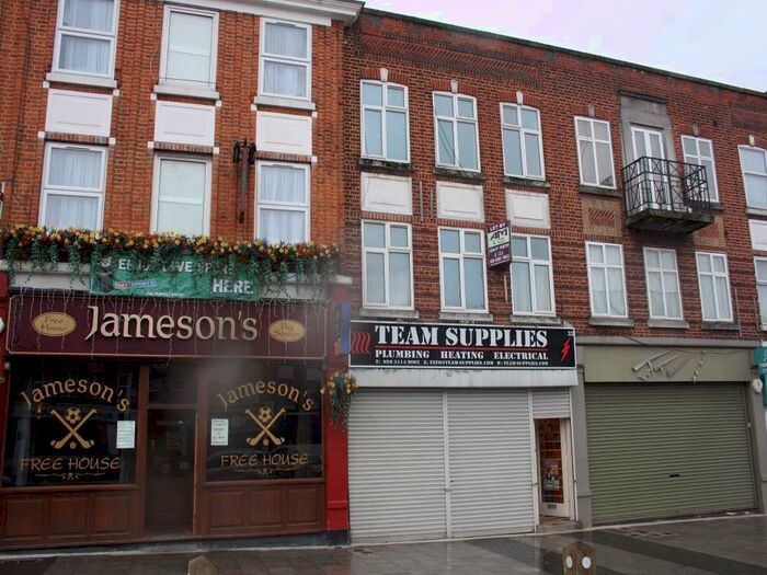 2 Bedroom Flat To Rent In Mollison Way, Edgware, HA8