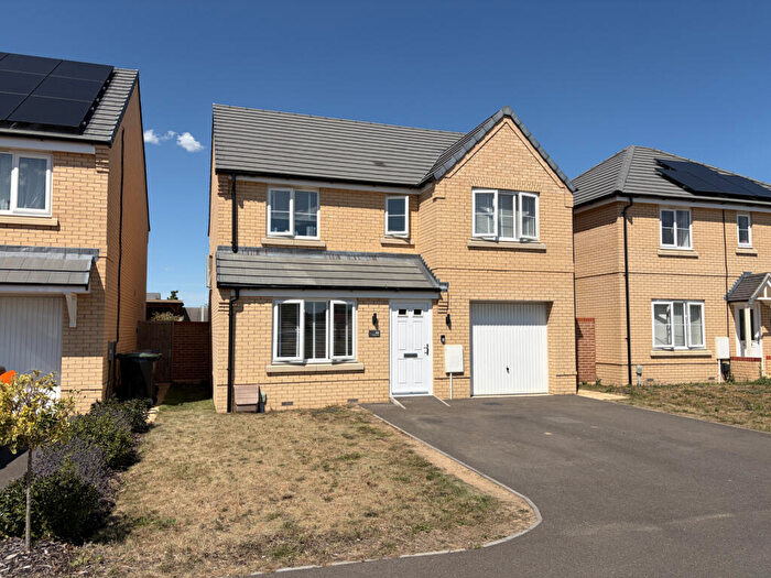 4 Bedroom Detached House For Sale In Poppy Lane, Felixstowe, IP11