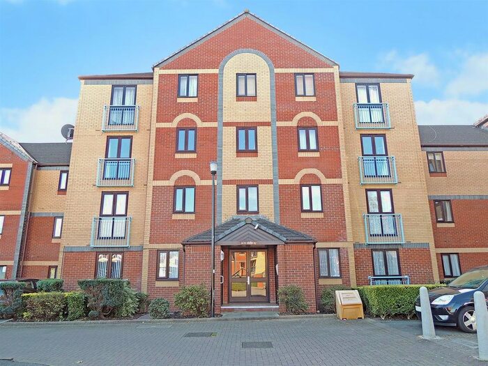 1 Bedroom Flat To Rent In Crates Close, Kingswood, Bristol, BS15