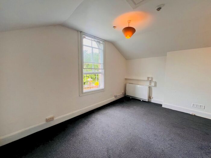 1 Bedroom Flat To Rent In Westerfield Road, Ipswich, IP4