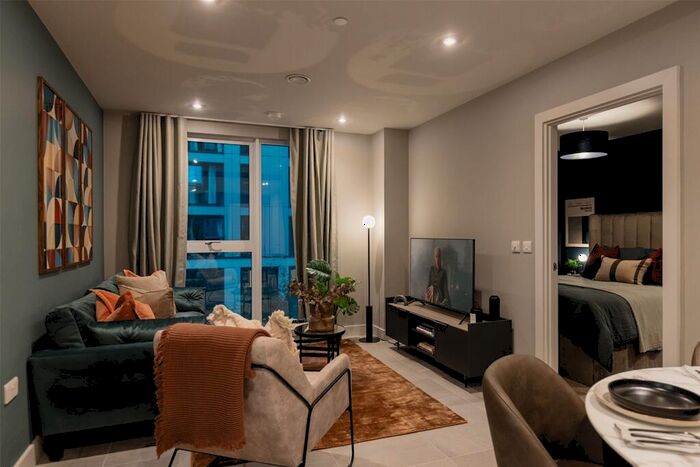 2 Bedroom Apartment To Rent In New York Square, Quarry Hill Leeds, LS2