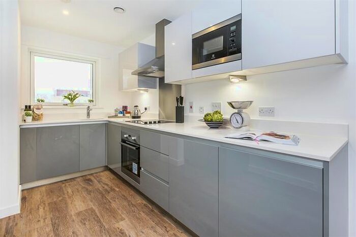 1 Bedroom Flat To Rent In New Cross Road, London, SE14