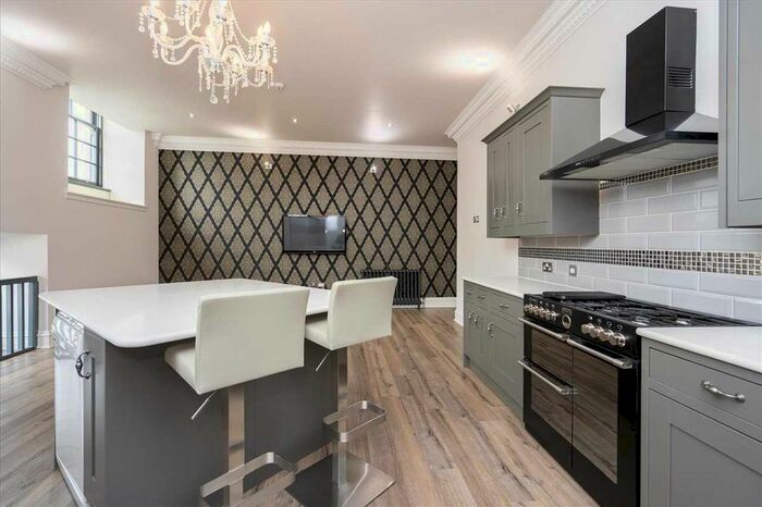 2 Bedroom Flat For Sale In Cow Wynd, Falkirk, FK1