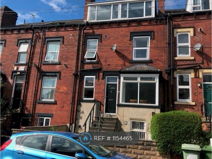 2 Bedroom Terraced House To Rent In Beechwood Terrace, Leeds, LS4