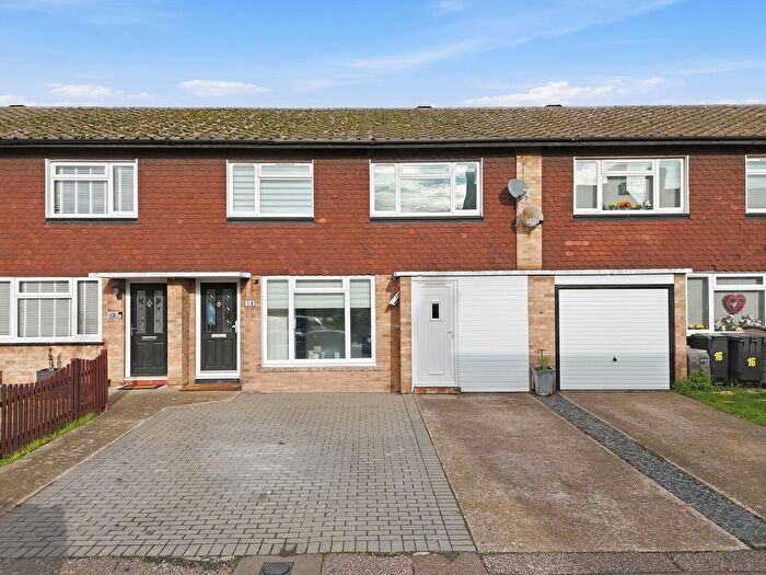 4 Bedroom Terraced House For Sale In Greenfield Street, Waltham Abbey, EN9